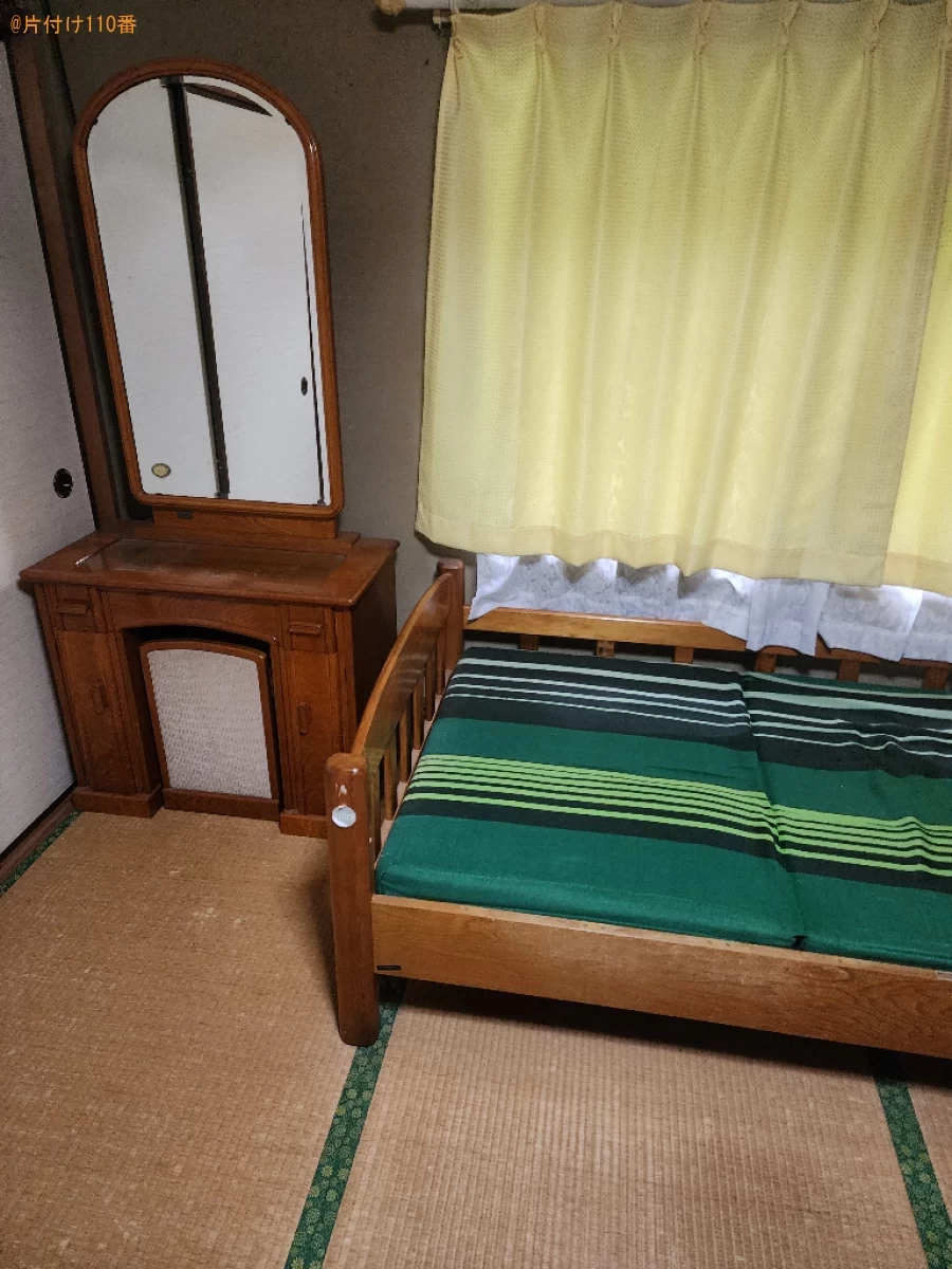 【下関市】マットレス付きシングルベッド、本棚付の学習机等の回収